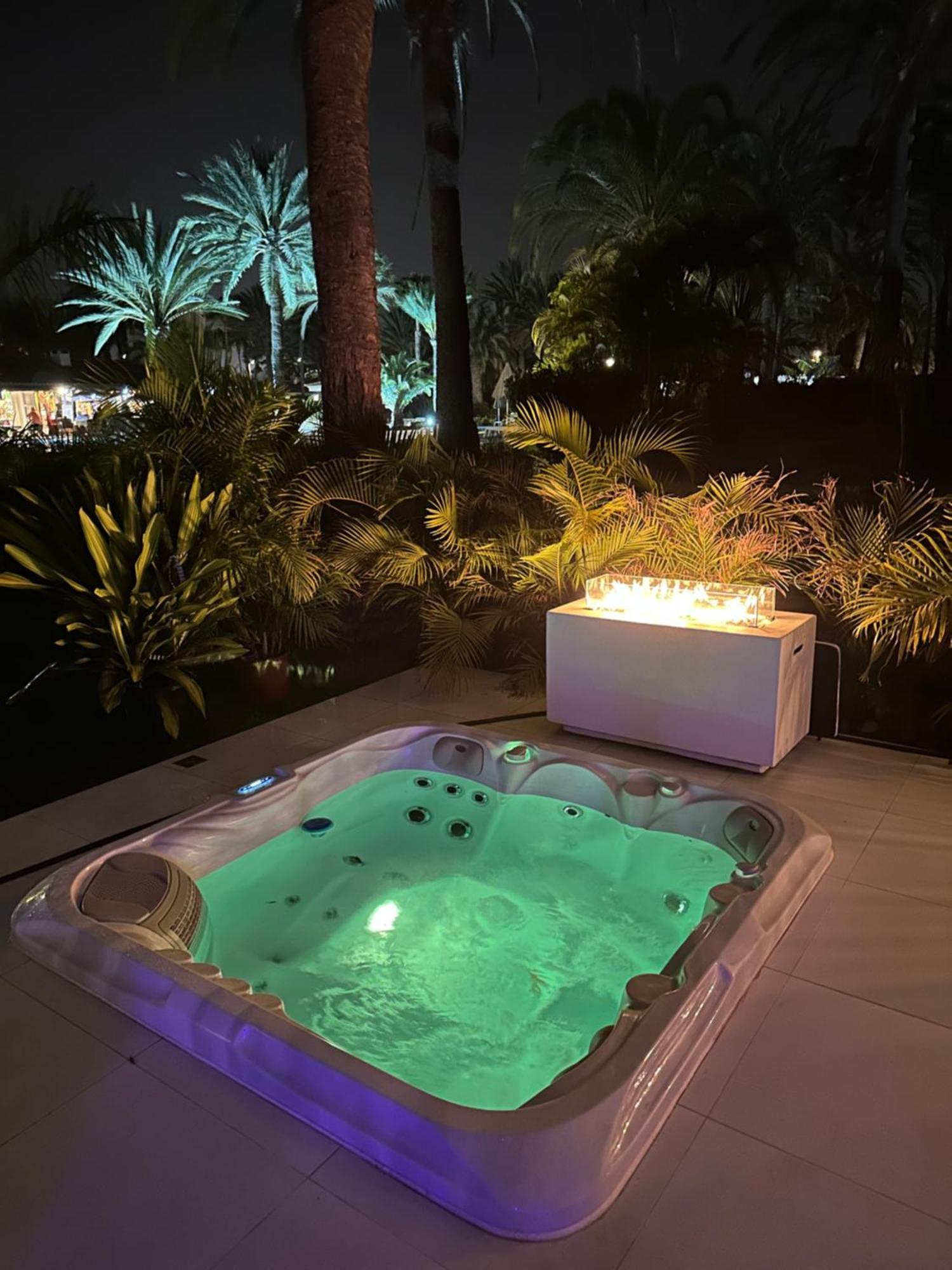 Sun Club P65 Premium Bungalow Маспаломас Екстериор снимка
