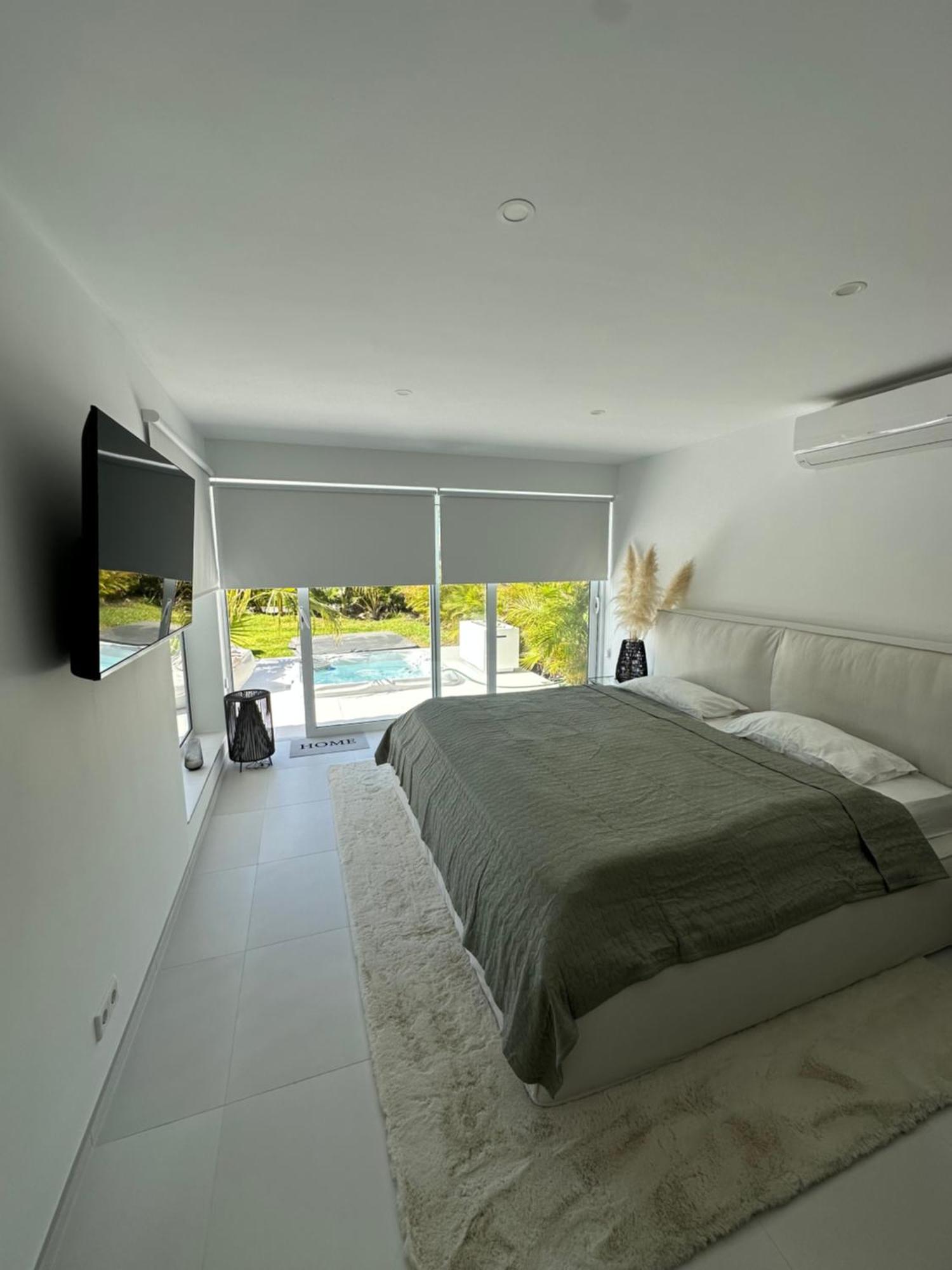 Sun Club P65 Premium Bungalow Маспаломас Екстериор снимка